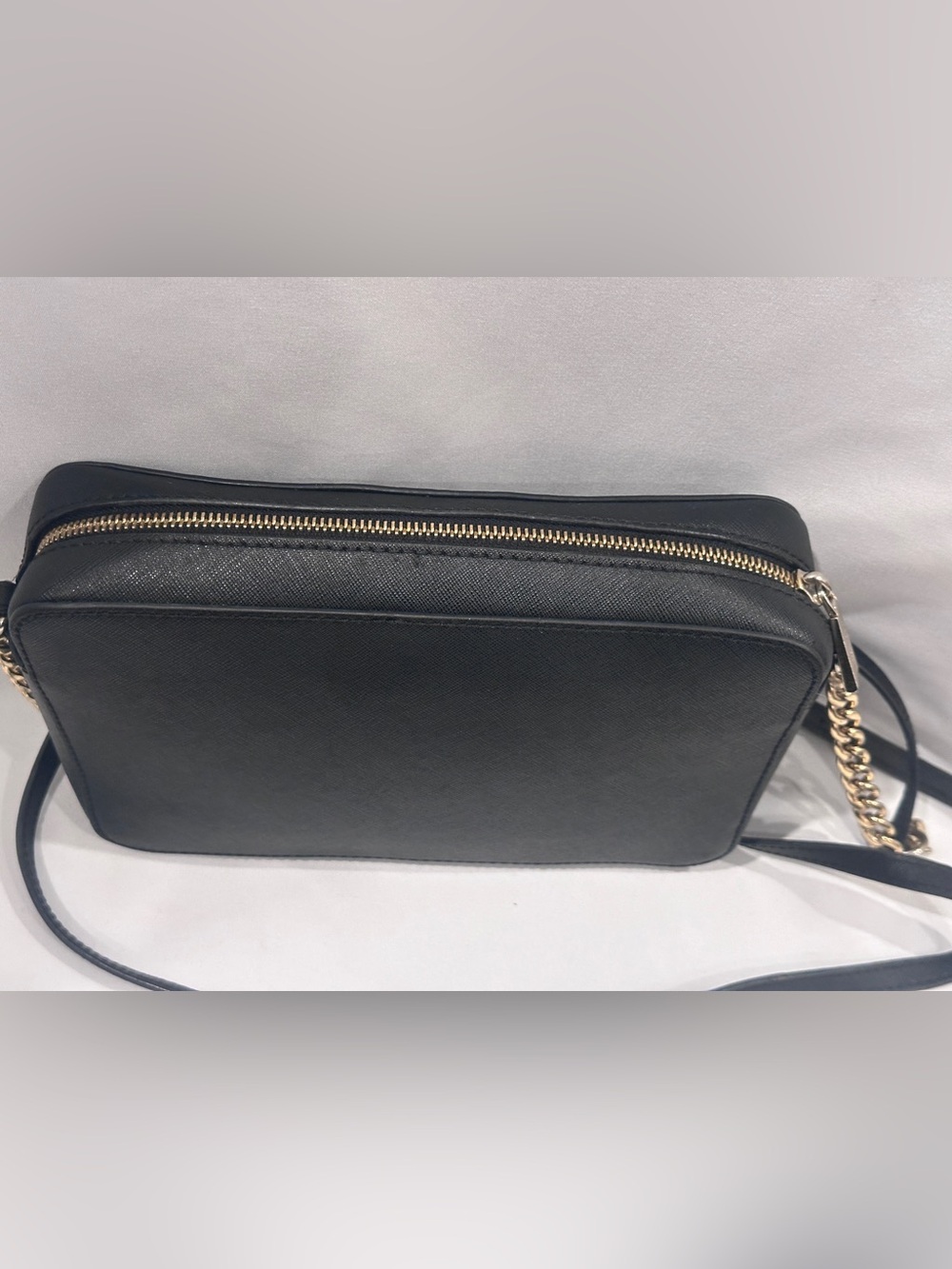 Michael Kors Jet Set Black Crossbody Bag Gold Hardware - Picture 3 of 12